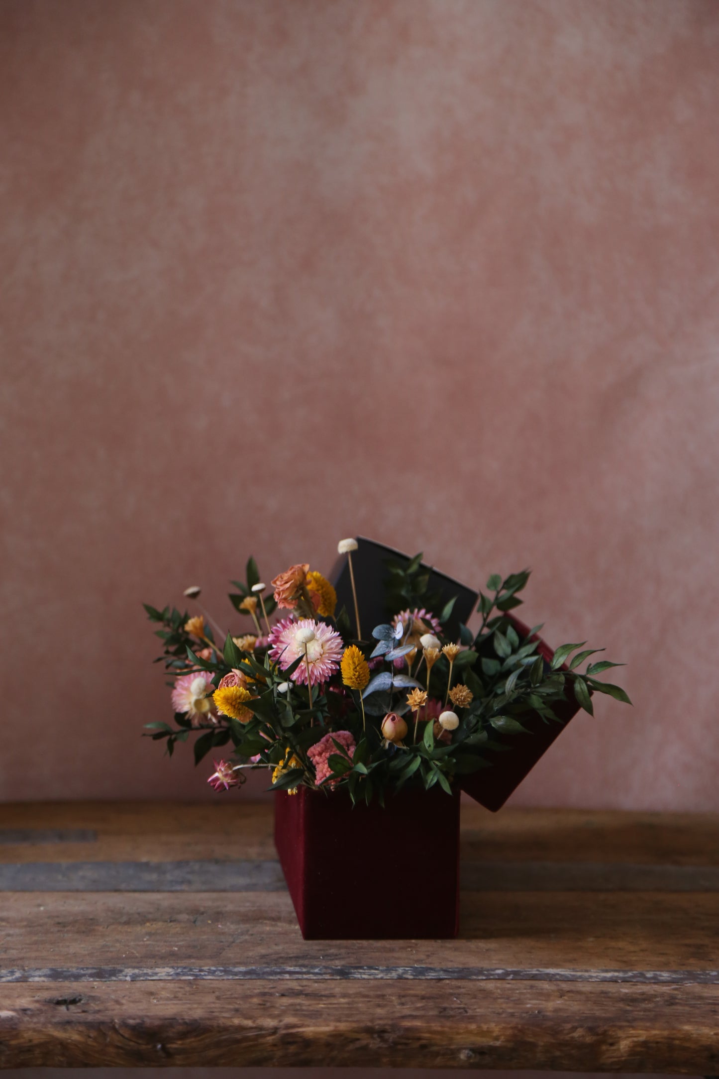 JOYERO CON VELA + FLORES DÍA DE LA MADRE